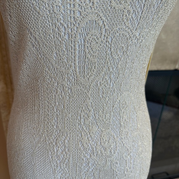 ALICE & OLIVIA Lace & Fringe Dress, Cream/Metallic NWT Size 4 - Picture 8 of 12